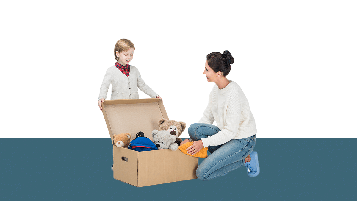 photo of woman and child packing a box from the Pro Legal Care LLC page titled "Custody Attorney"